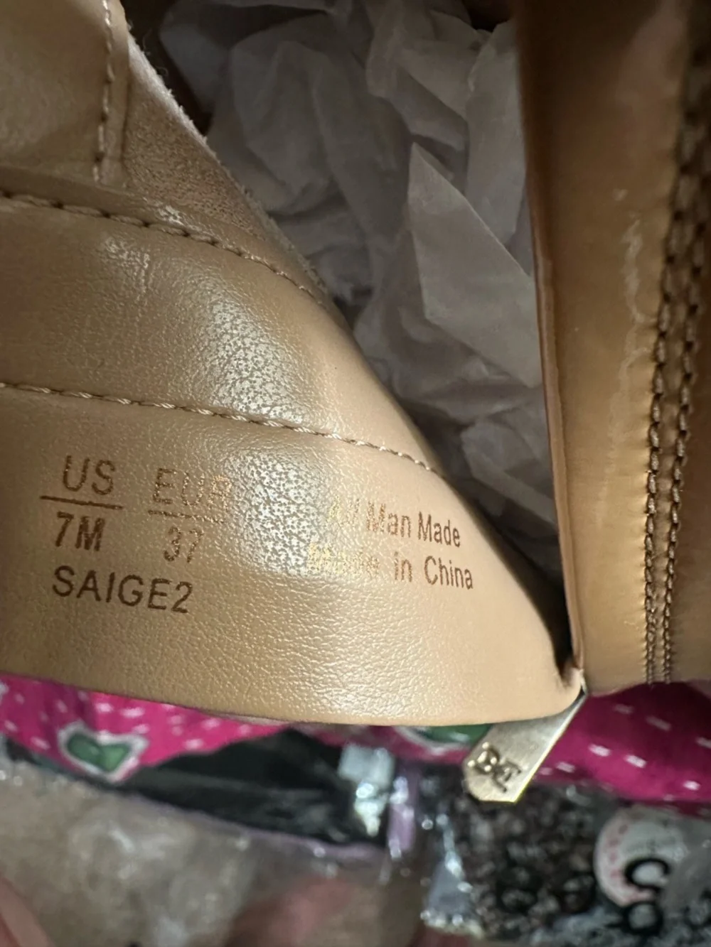 NWOT Sam Edelman Saige 2 Camel  Ankle Boots with Rich Chocolate Toe